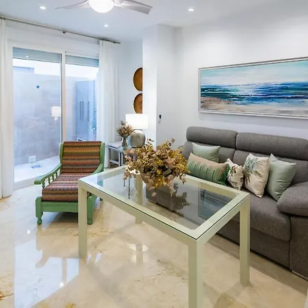 Emilio Luque Cinco Apartment
